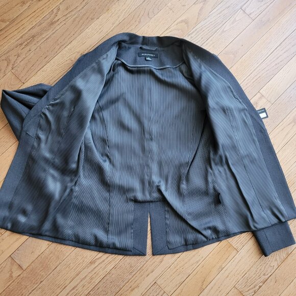 NWT Periphery Gray Blazer Modern Style Soft Wool Stretch 2 Fitted - Picture 7 of 16